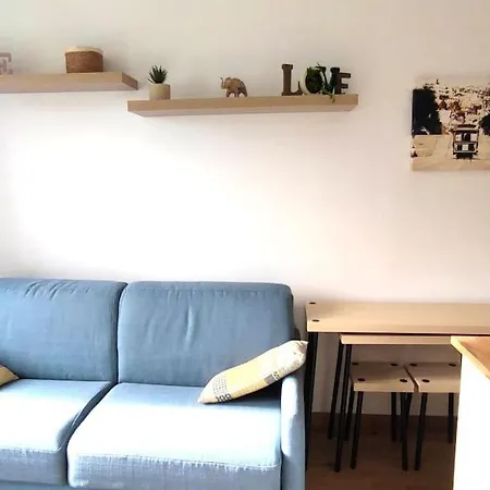 Appartement Des Iles : Apt 2 Prs Ultra Centre Juan Antibes